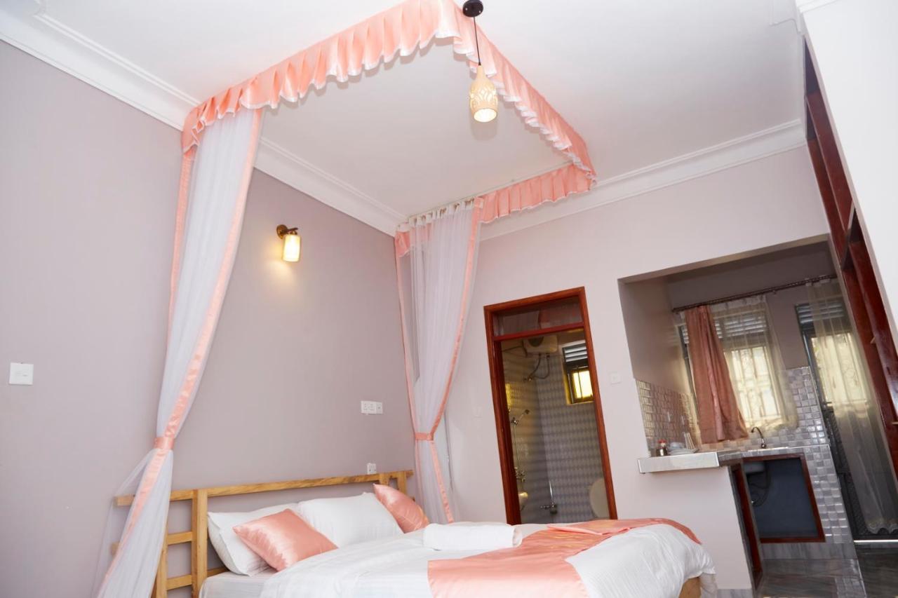 Westway Luxury Suites Mbarara Kültér fotó