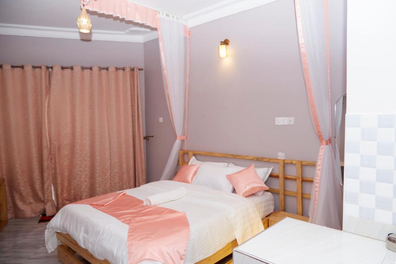 Westway Luxury Suites Mbarara Kültér fotó