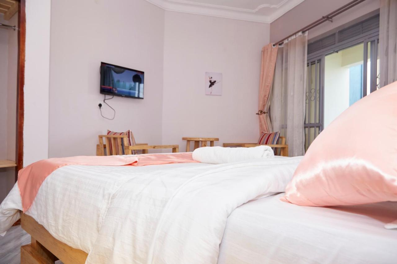 Westway Luxury Suites Mbarara Kültér fotó