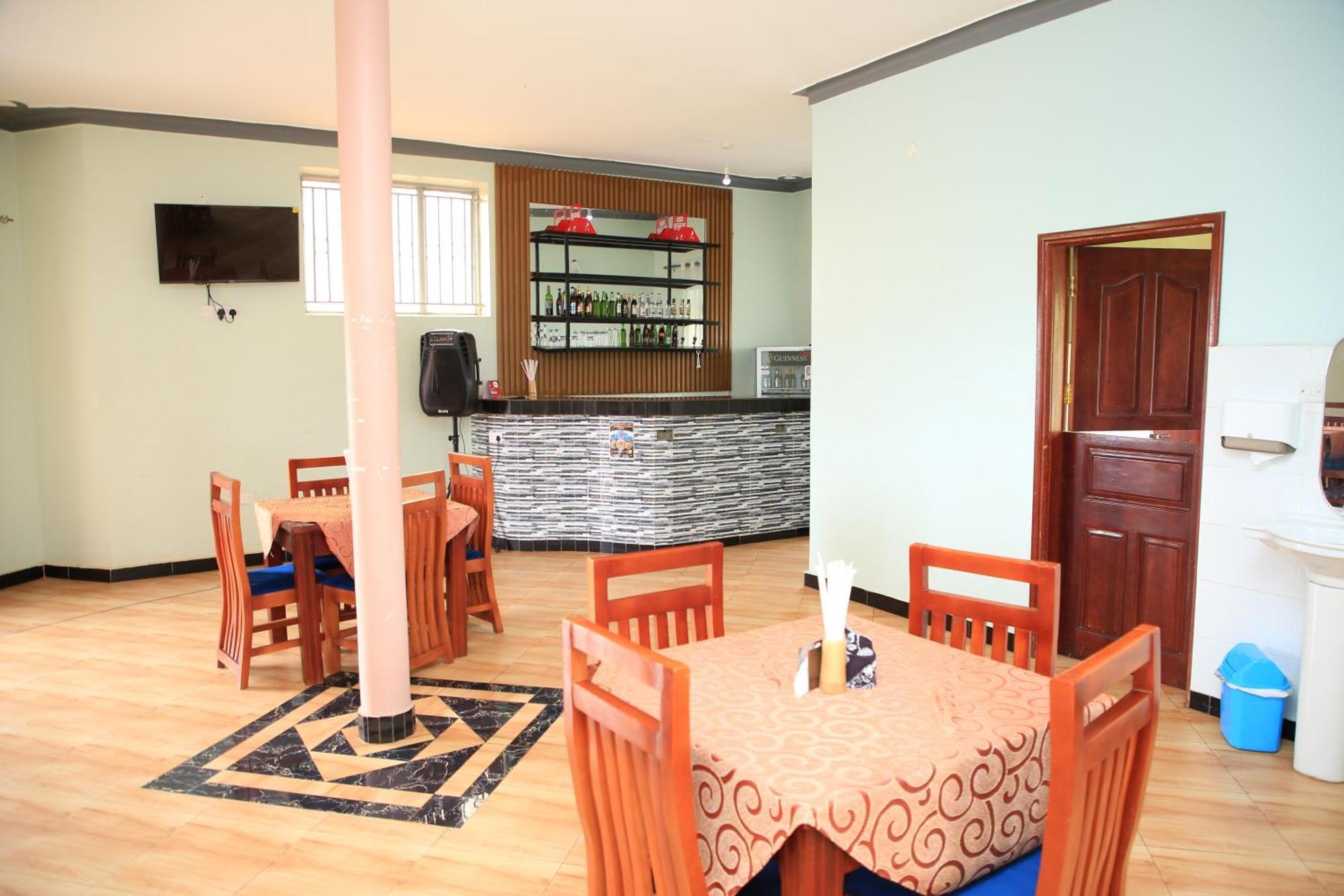 Westway Luxury Suites Mbarara Kültér fotó